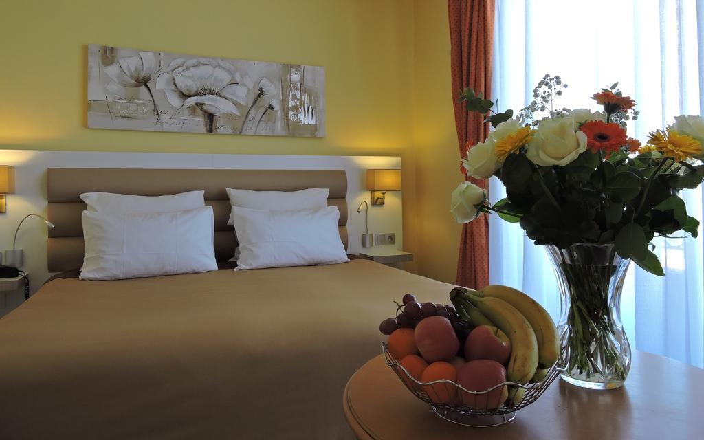 Regina Hotel Cannes Exterior foto
