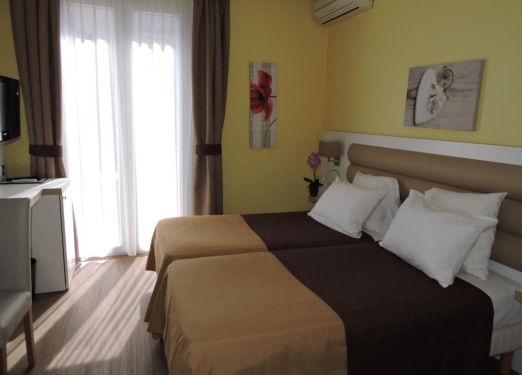 Regina Hotel Cannes Exterior foto