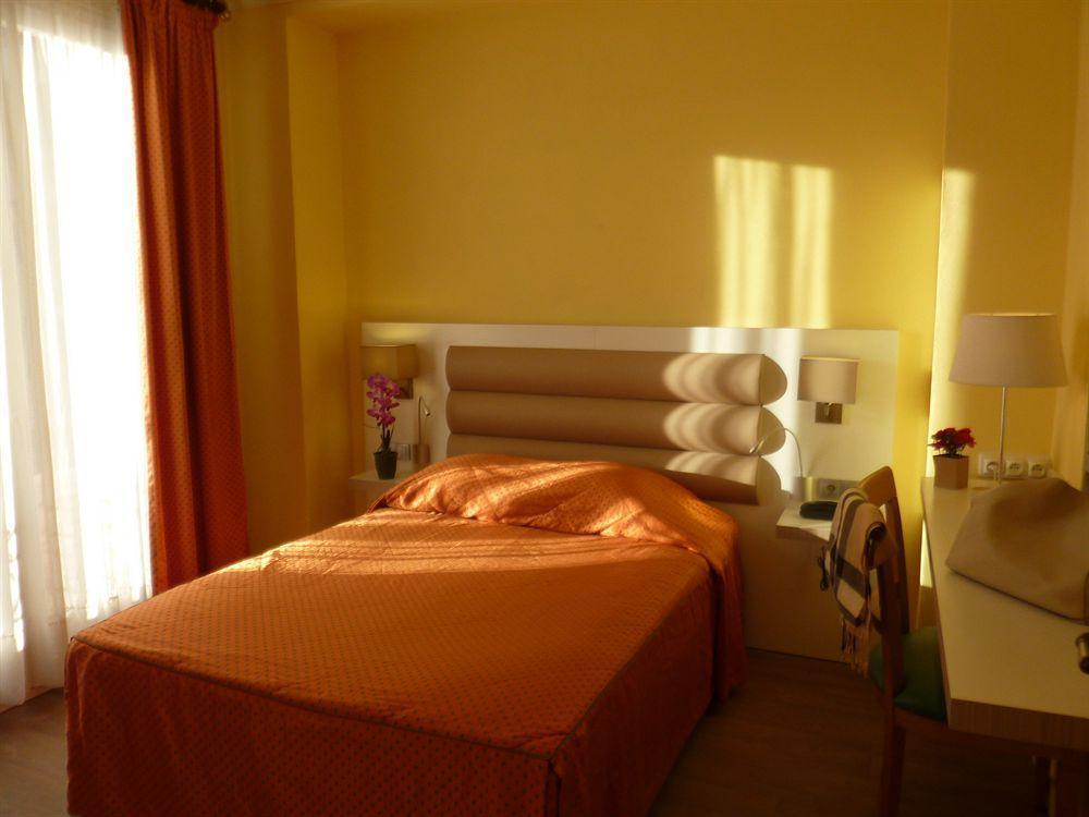Regina Hotel Cannes Exterior foto