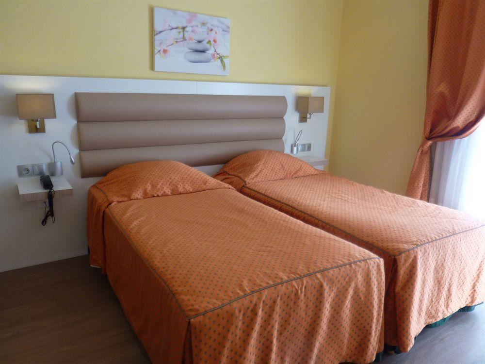 Regina Hotel Cannes Exterior foto