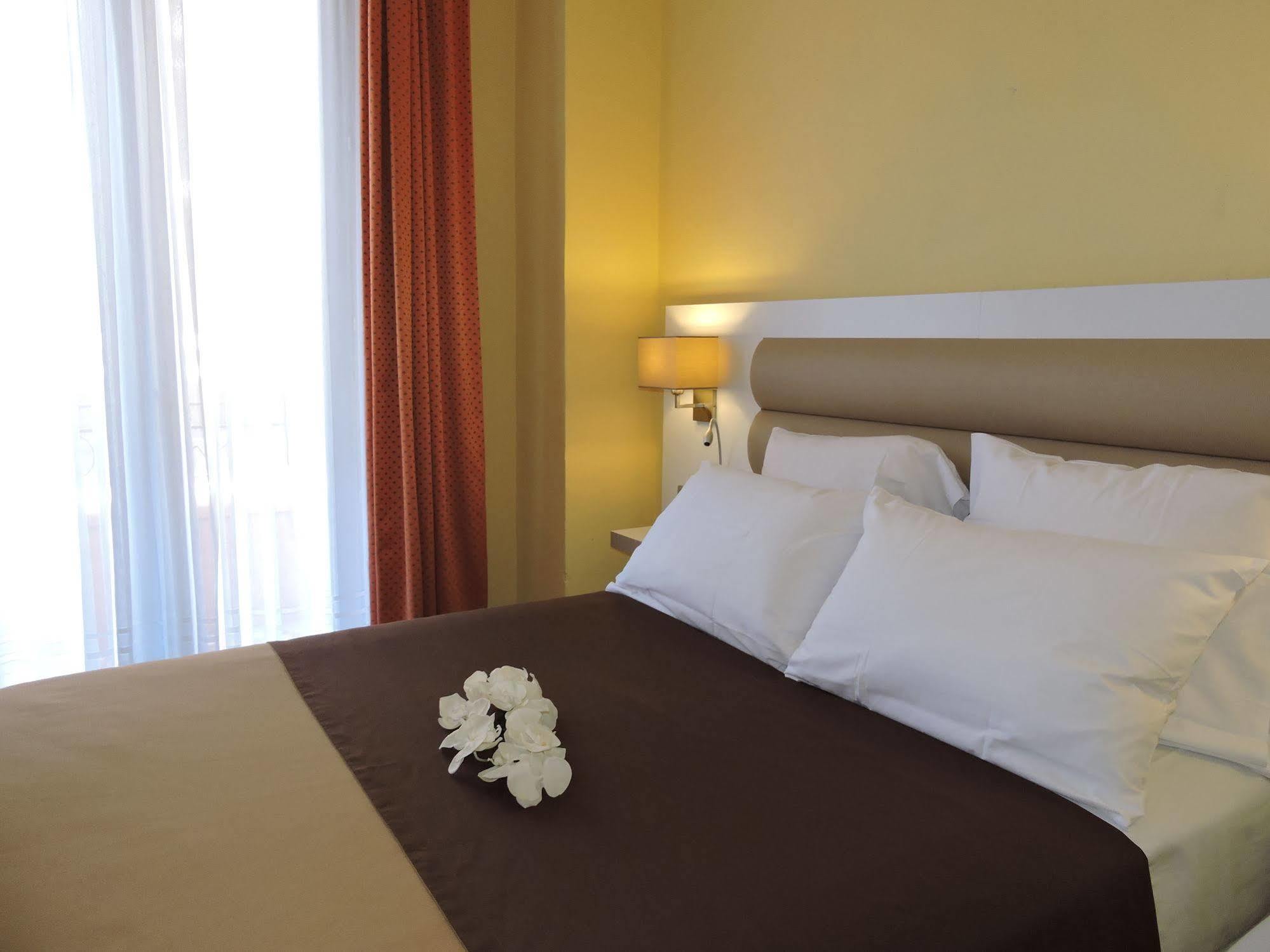 Regina Hotel Cannes Exterior foto
