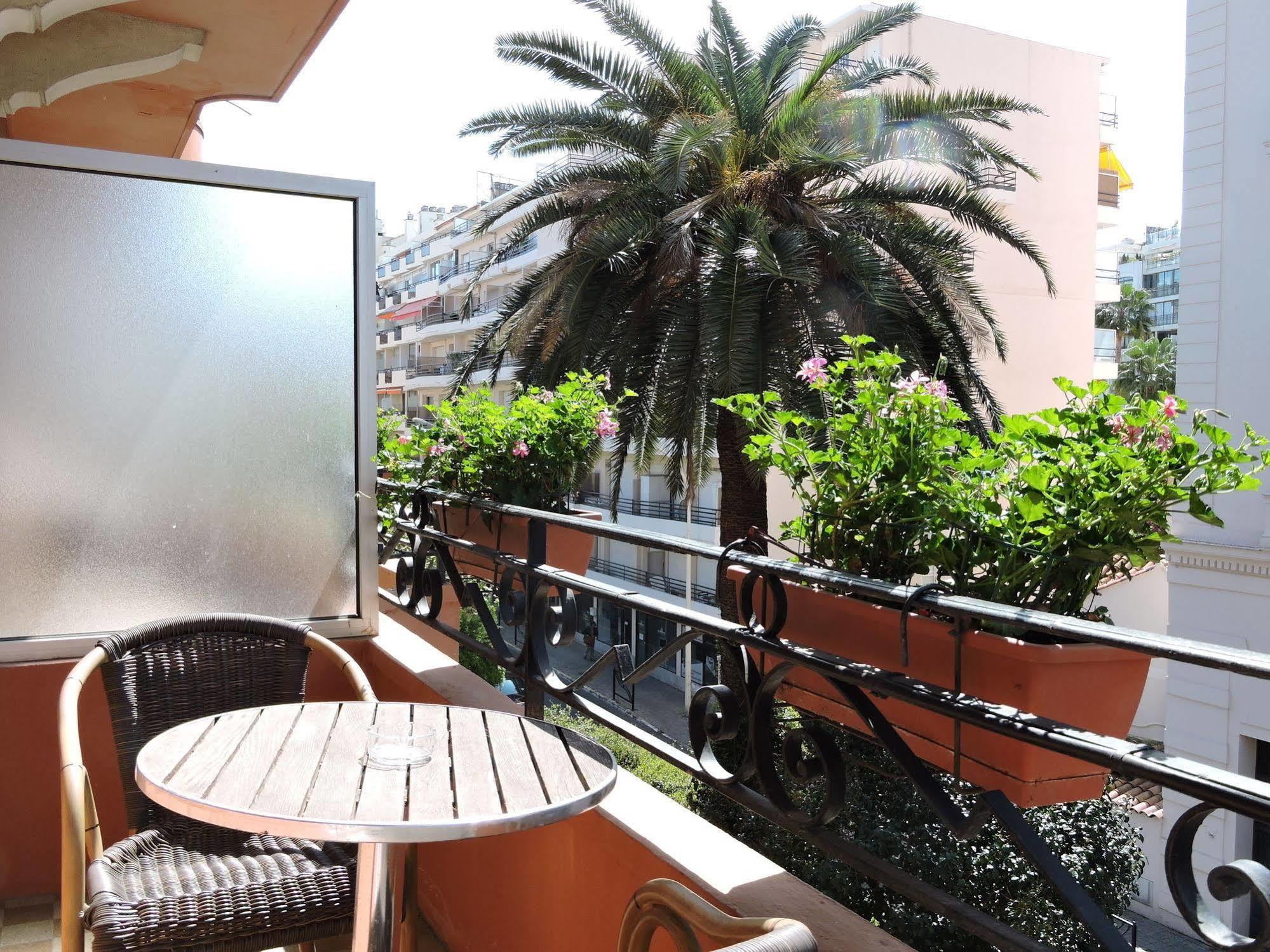 Regina Hotel Cannes Exterior foto