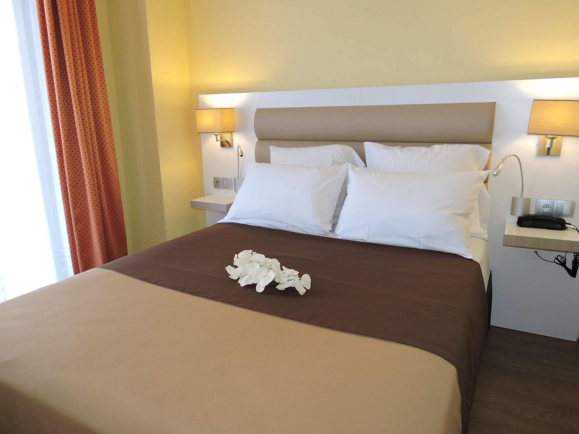 Regina Hotel Cannes Exterior foto